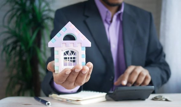 Pourquoi faire appel à une agence immobilière pour vendre son bien ?